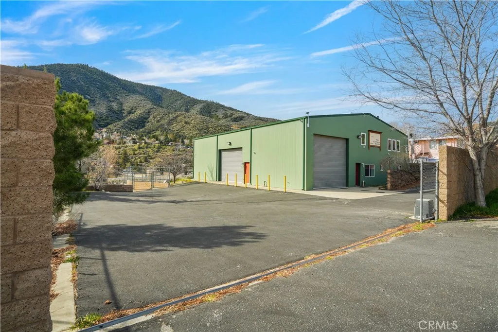 3212 Mt Pinos Way, Frazier Park, CA 93225