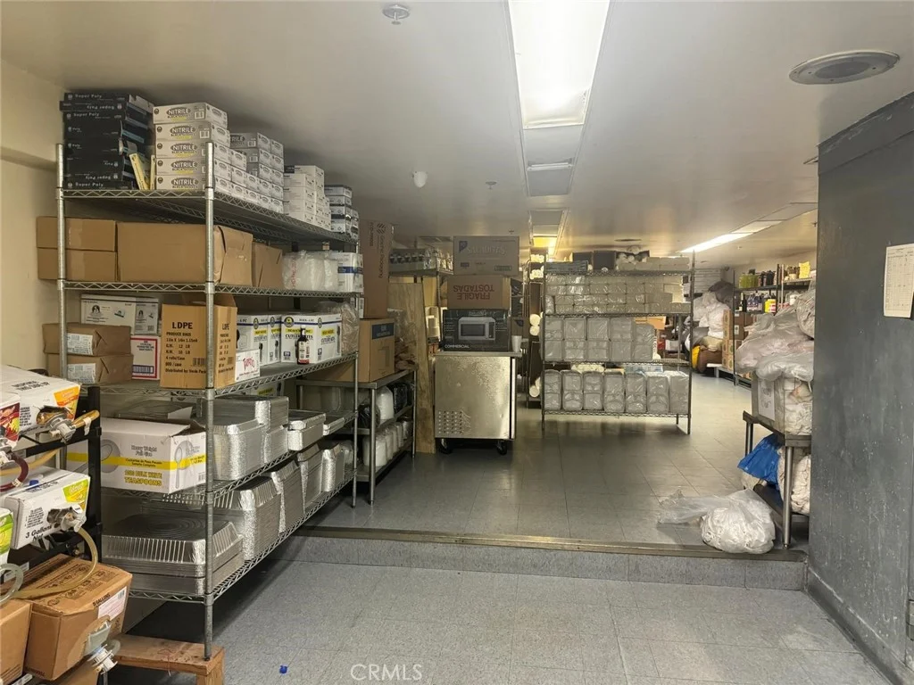 7111 Pacific Boulevard, Huntington Park, CA 90255