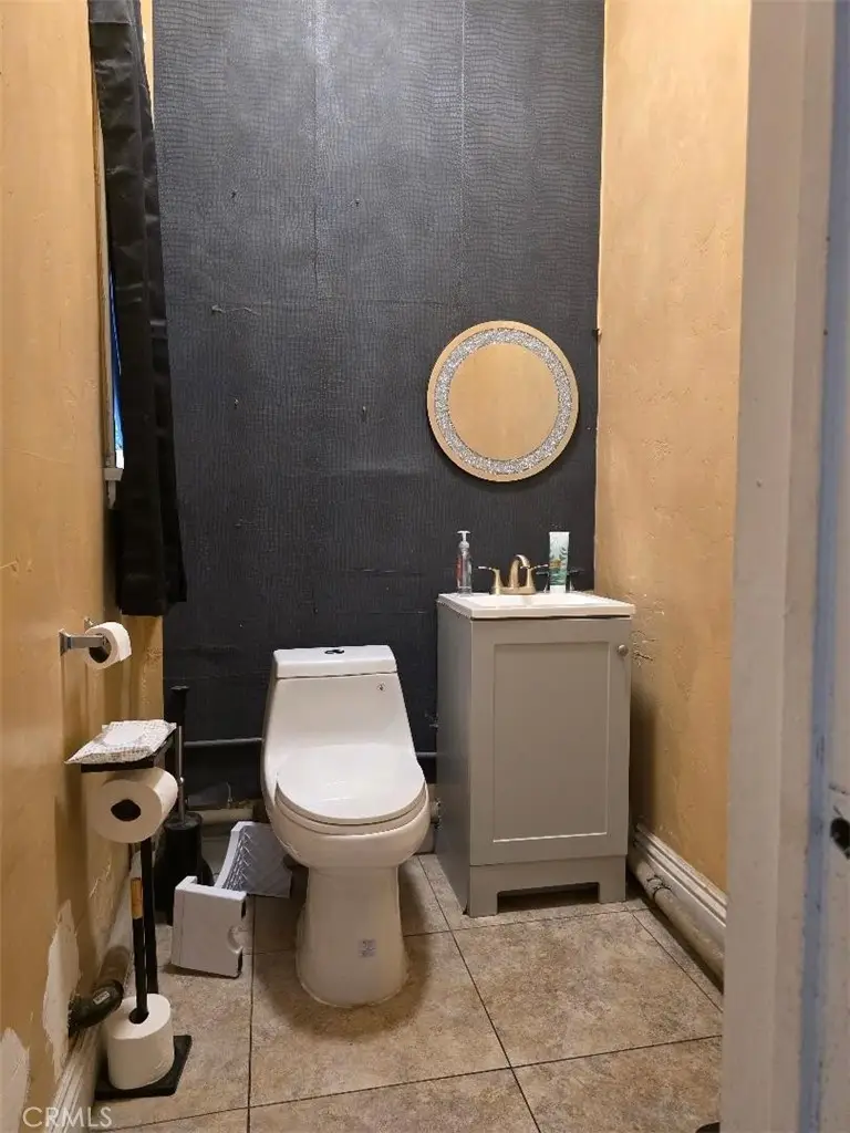 Additional image 3 of 7427 Crenshaw Boulevard, Los Angeles, CA 90043