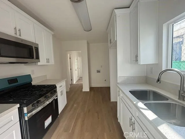 2214 E 111th St, Los Angeles, CA 90059 photo 5