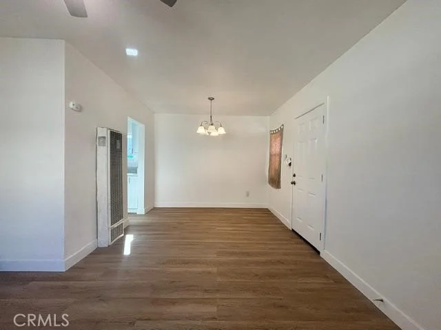 2214 E 111th St, Los Angeles, CA 90059 photo 4