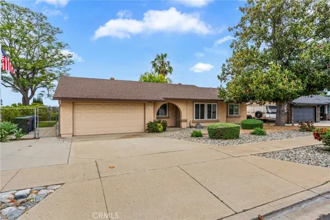 8971 Hemlock Street, Rancho Cucamonga, CA MLS: CV25106400