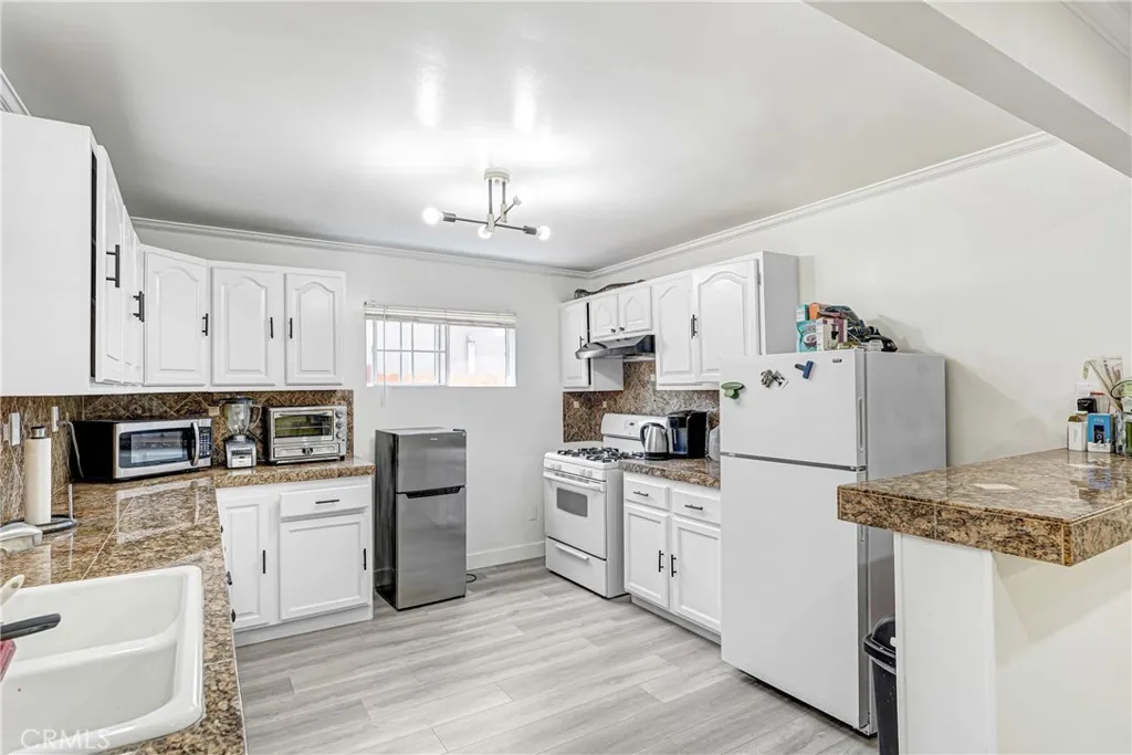 Additional image 36 of 15720 Roxford Street, Sylmar, CA 91342