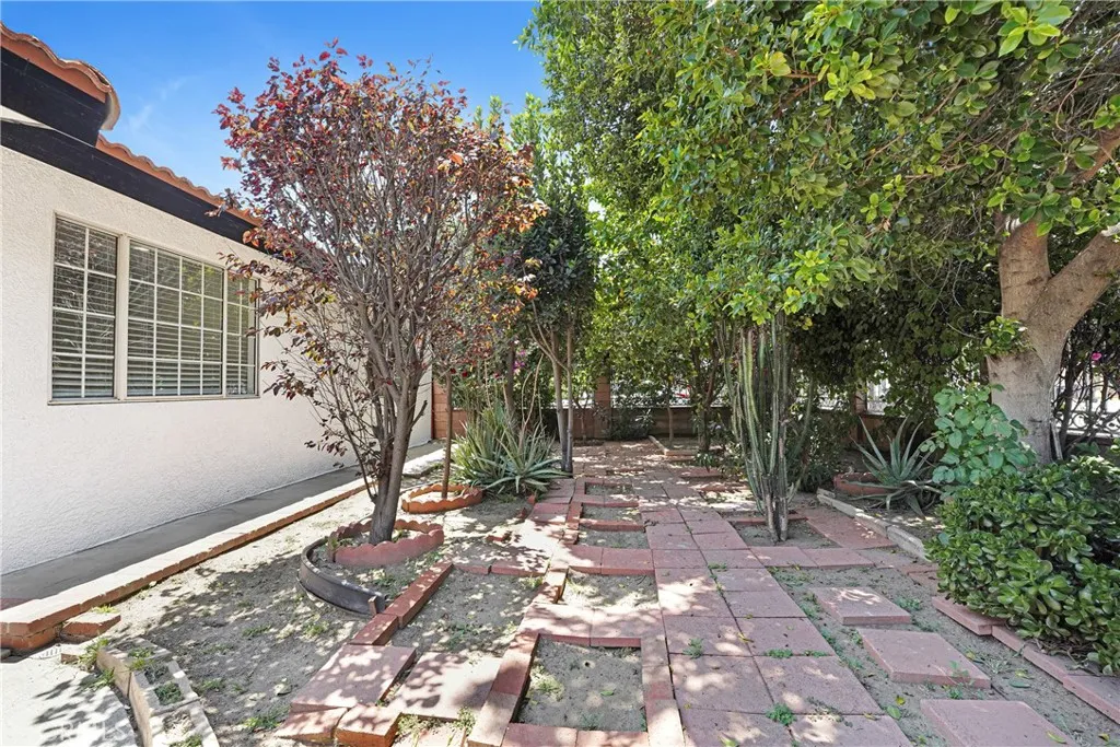 Additional image 23 of 15720 Roxford Street, Sylmar, CA 91342