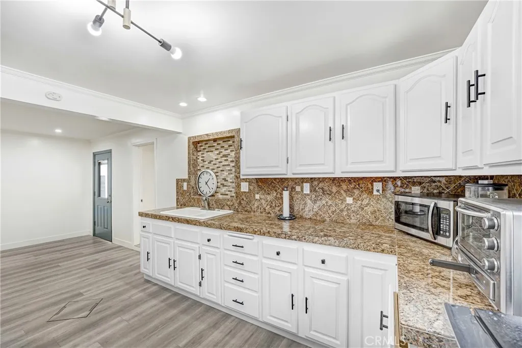 Additional image 9 of 15720 Roxford Street, Sylmar, CA 91342