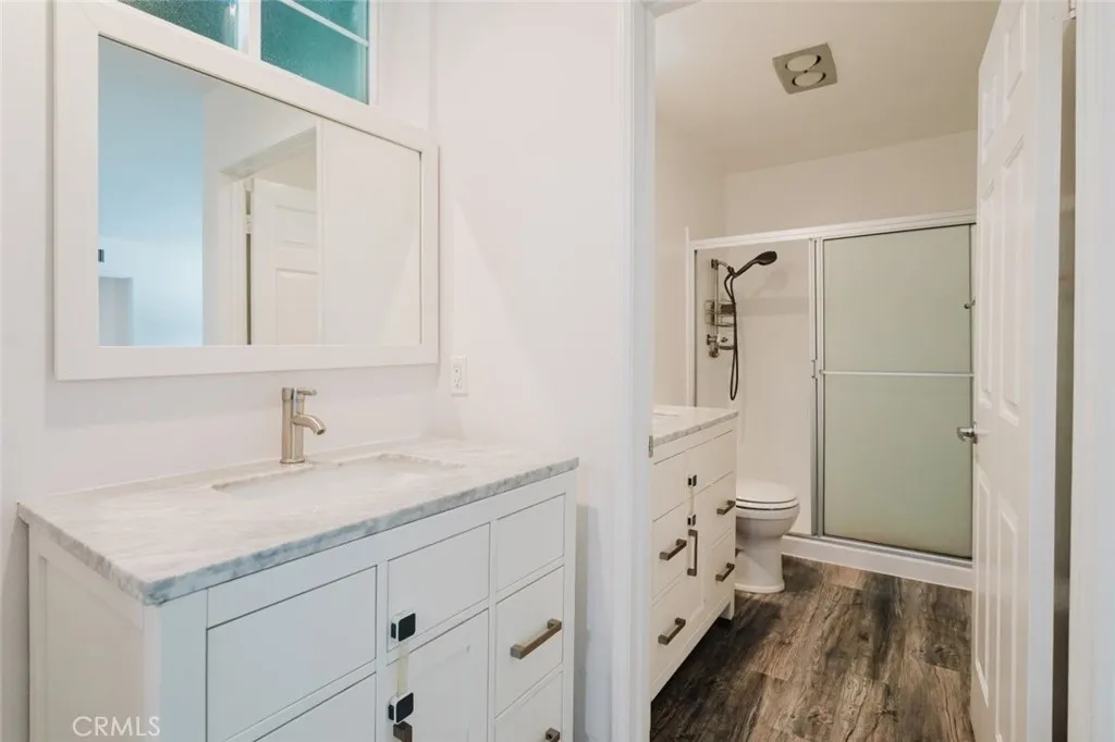 Additional image 19 of 18643 Burbank Blvd Unit 7, Tarzana, CA 91356