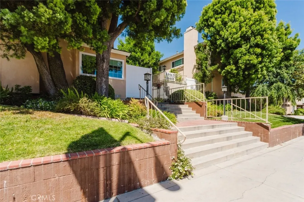 Additional image 4 of 18643 Burbank Blvd Unit 7, Tarzana, CA 91356