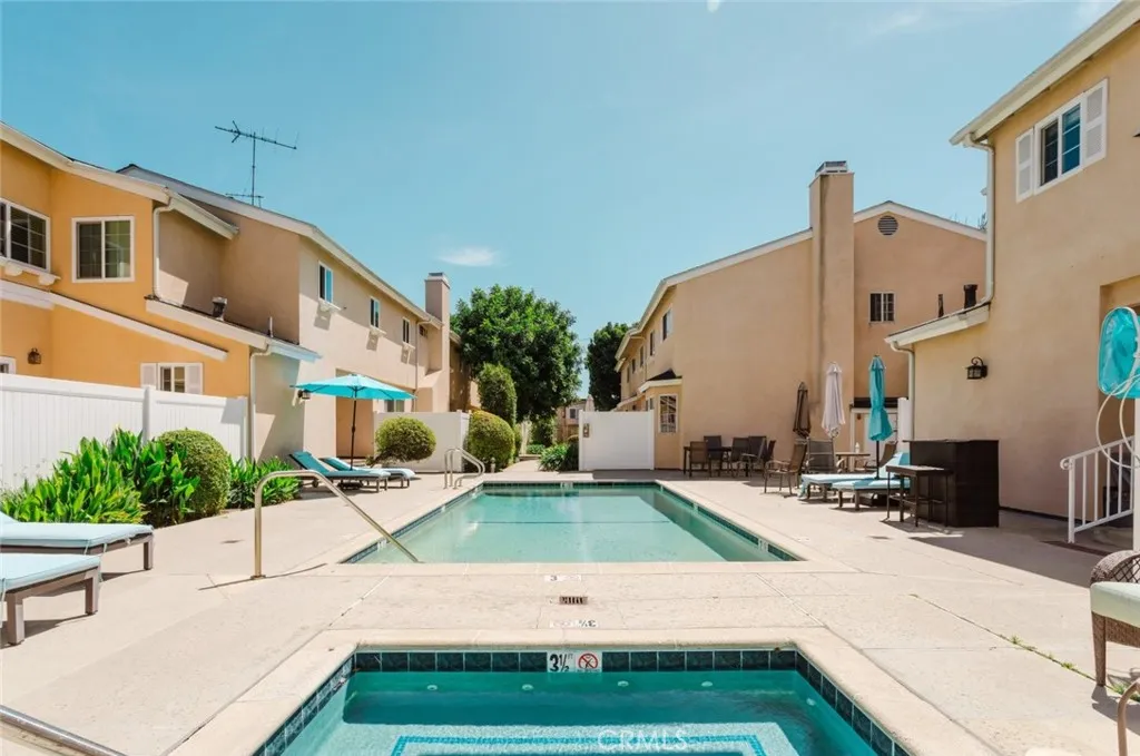 Additional image 30 of 18643 Burbank Blvd Unit 7, Tarzana, CA 91356