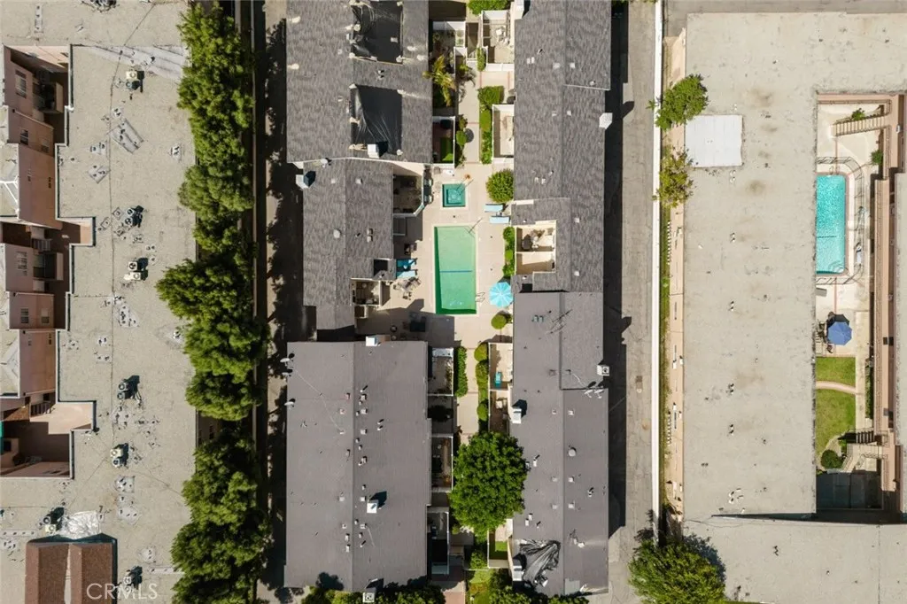 Additional image 60 of 18643 Burbank Blvd Unit 7, Tarzana, CA 91356