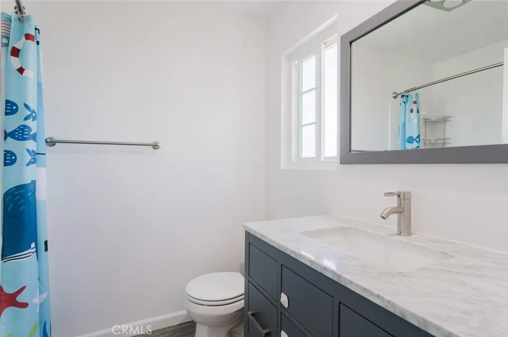 Additional image 20 of 18643 Burbank Blvd Unit 7, Tarzana, CA 91356