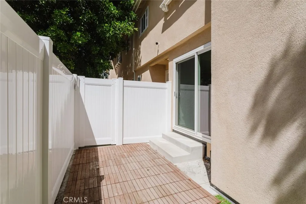 Additional image 56 of 18643 Burbank Blvd Unit 7, Tarzana, CA 91356