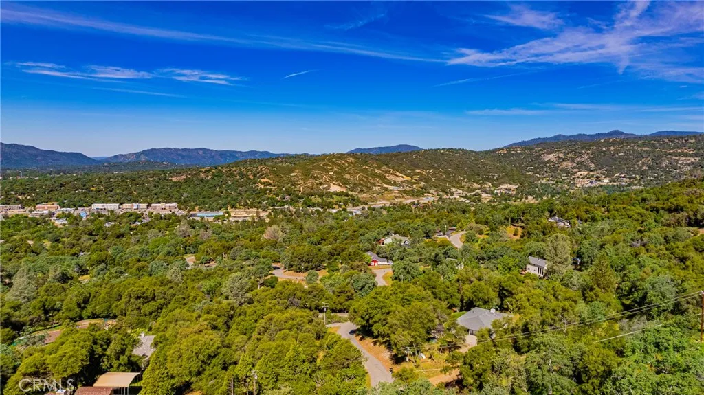 Additional image 100 of 50359 Dovewood Ln, Oakhurst, CA 93644
