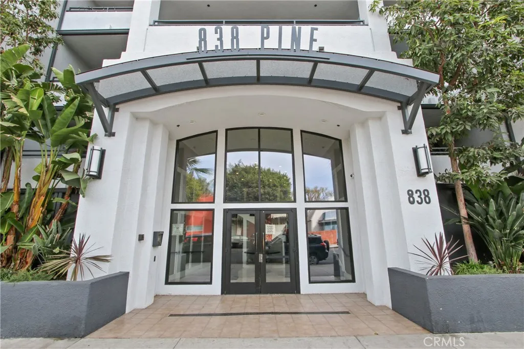 838 Pine Avenue Unit 412, Long Beach, CA 90813