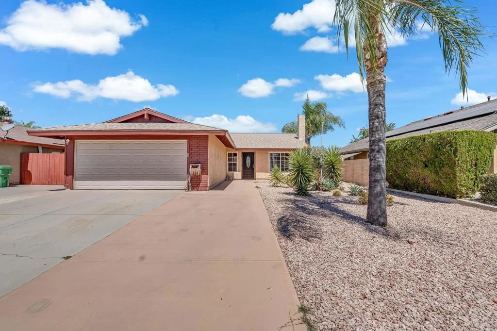 13461 Larkhaven Dr, Moreno Valley, CA 92553