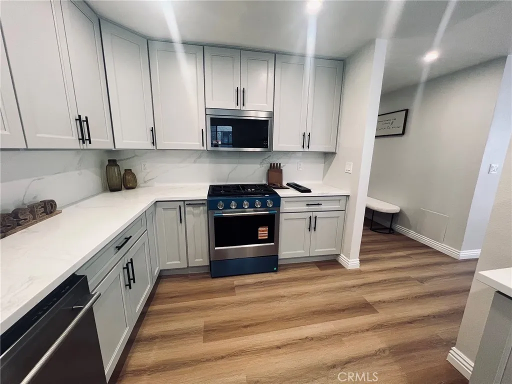 Additional image 6 of 15150 Dickens Ave St Unit 203, Sherman Oaks, CA 91403