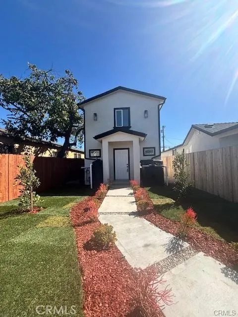 1942 E 113th St, Los Angeles, CA MLS: DW25092089