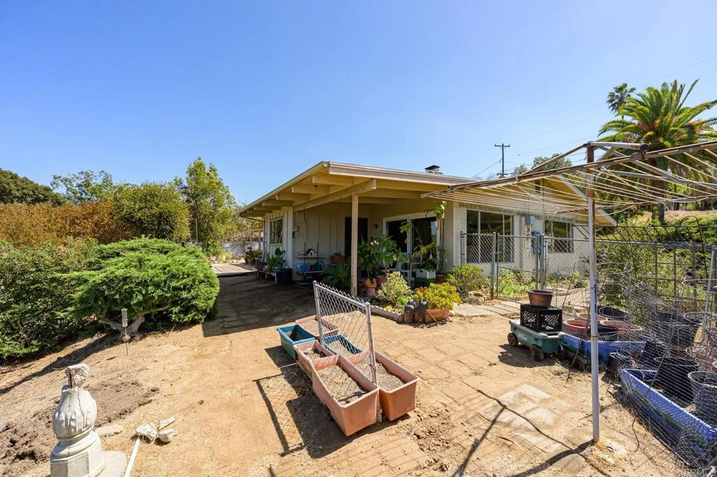 3159 Blackwell Drive, Vista, CA 92084