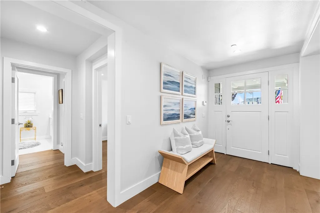 Additional image 9 of 817 Main Street, Huntington Beach, CA 92648