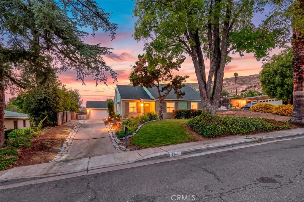 5649 Laredo Rd, Riverside, CA 92506 photo 2