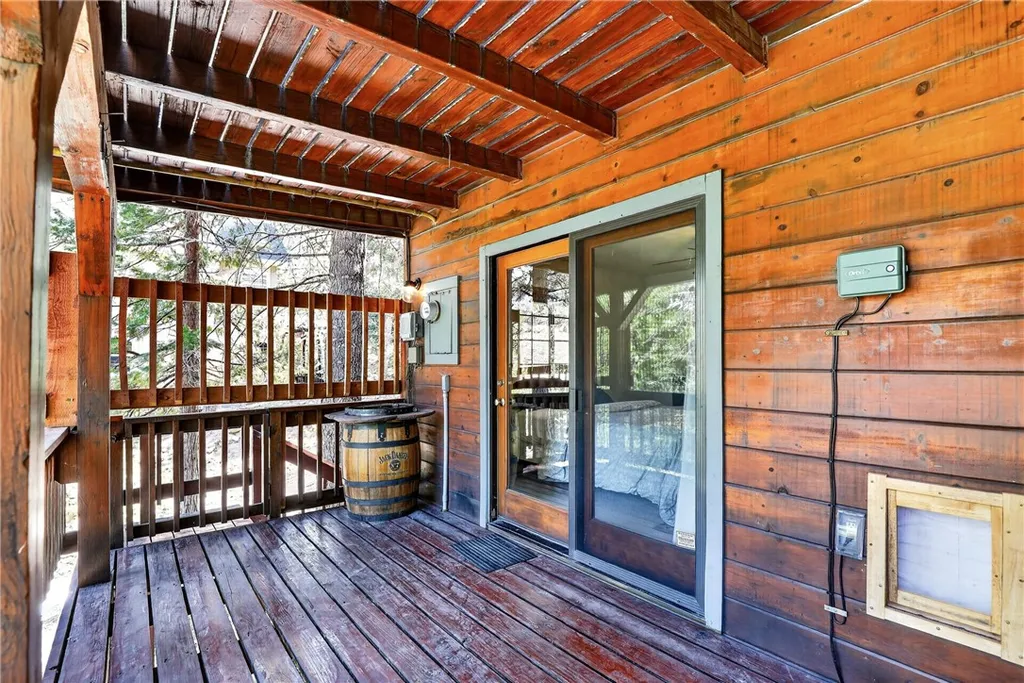 Additional image 32 of 172 N Fairway Dr, Lake Arrowhead, CA 92352