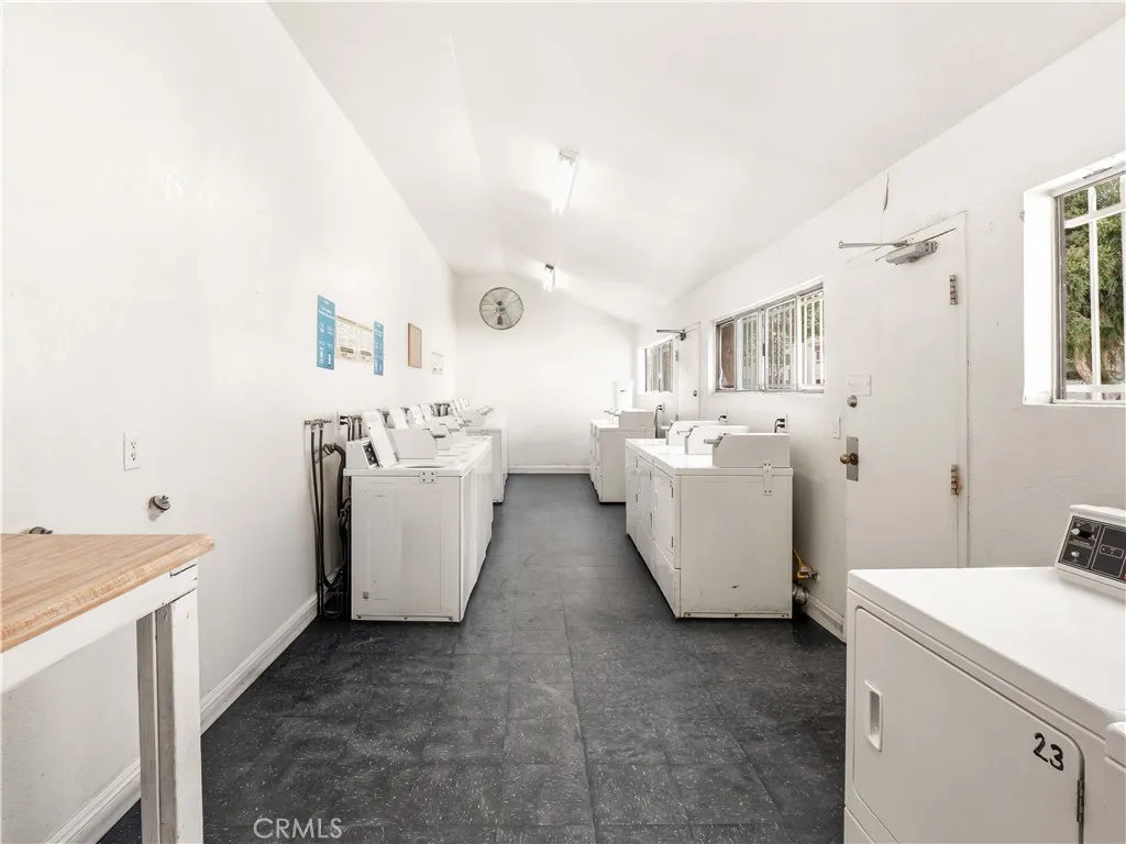 Additional image 27 of 25011 Peachland Avenue Unit 127, Newhall, CA 91321