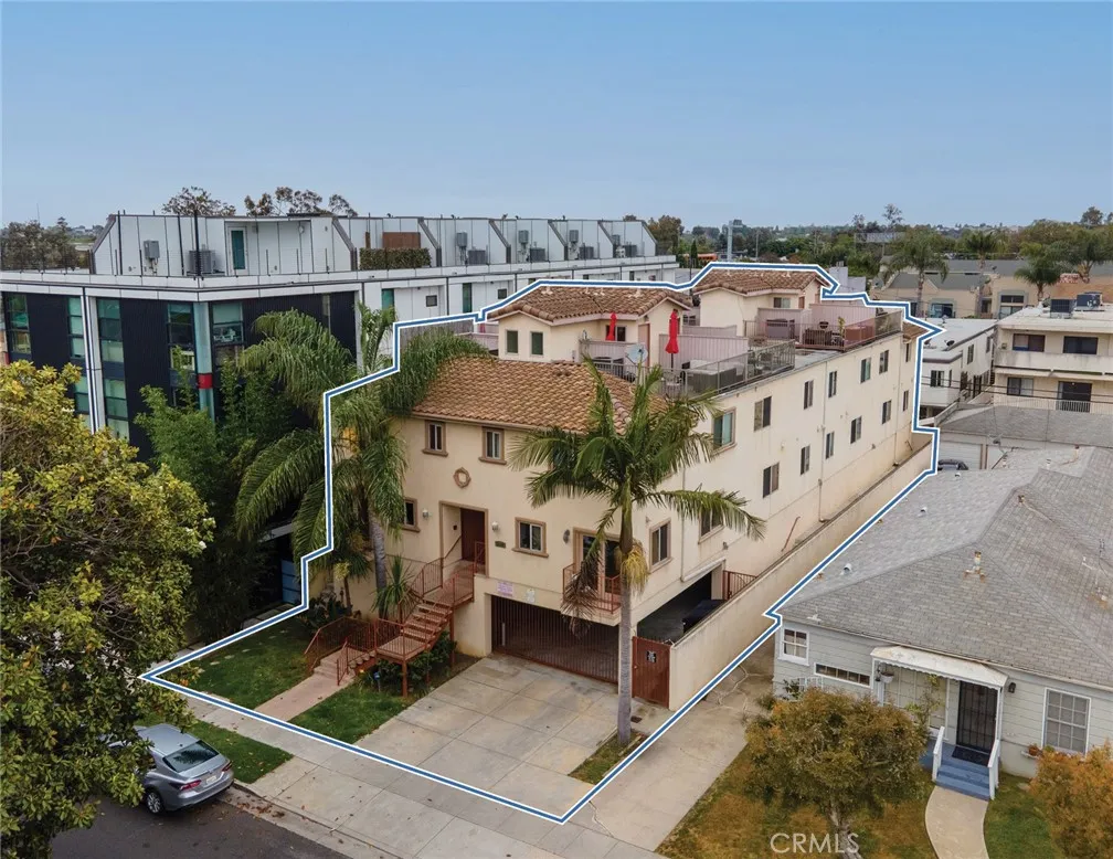 2495 Corinth Avenue, Los Angeles, CA 90064