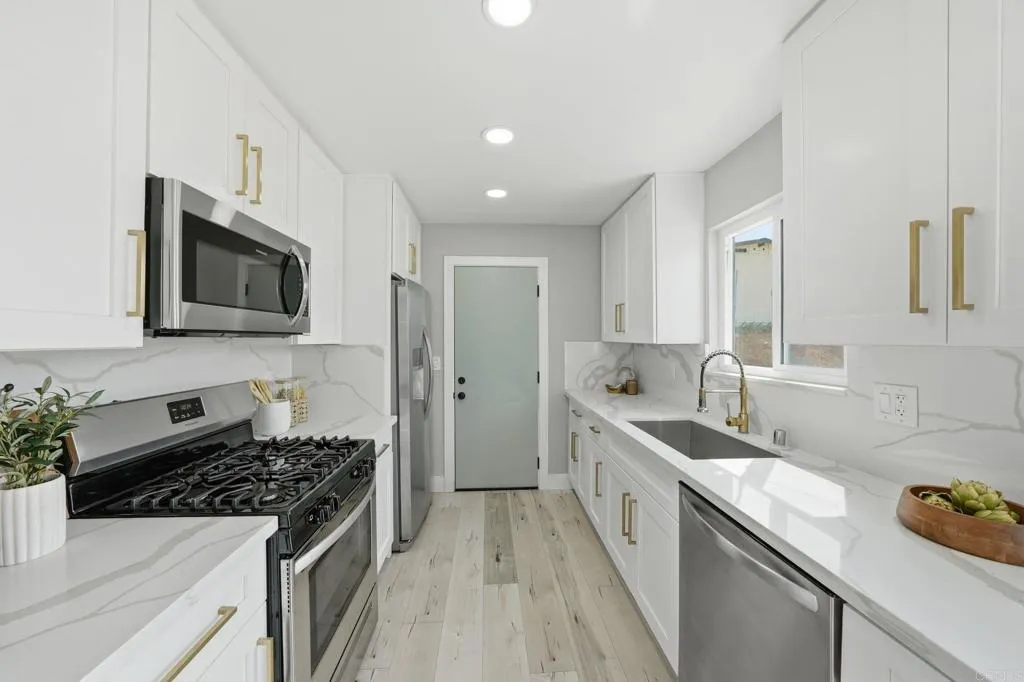 Additional image 13 of 24 E Palomar Street, Chula Vista, CA 91911