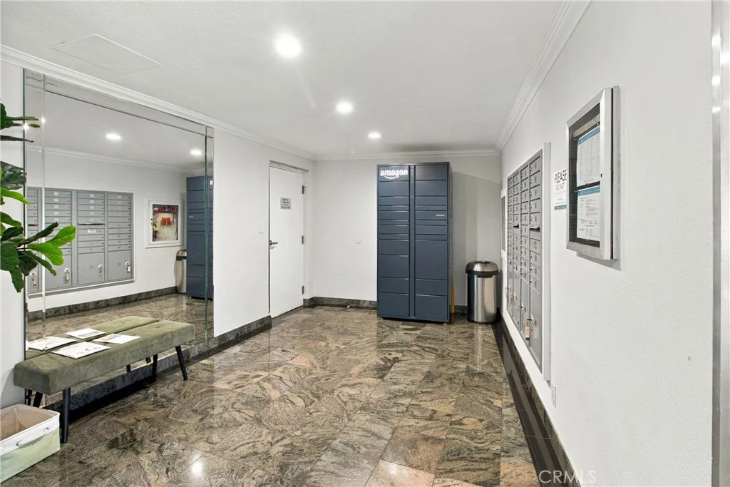 14115 Moorpark St Unit 104, Sherman Oaks, CA 91423