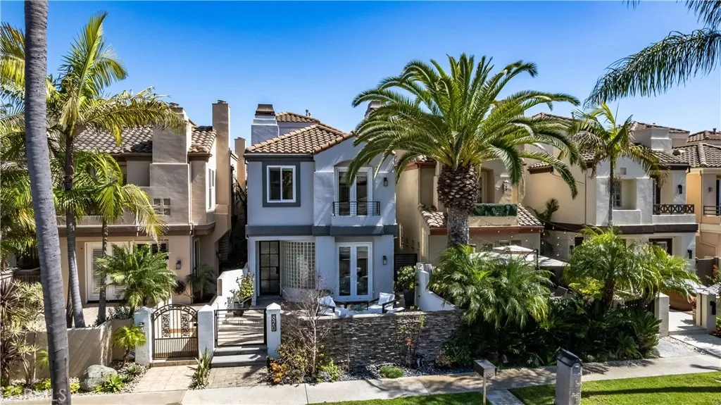 620 22nd Street, Huntington Beach, CA 92648