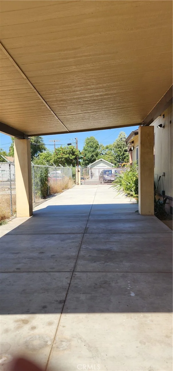 3112 1st St, Riverside, CA 92507