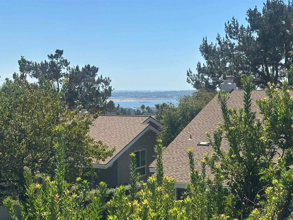 5421 Caminito Rosa, La Jolla, CA 92037