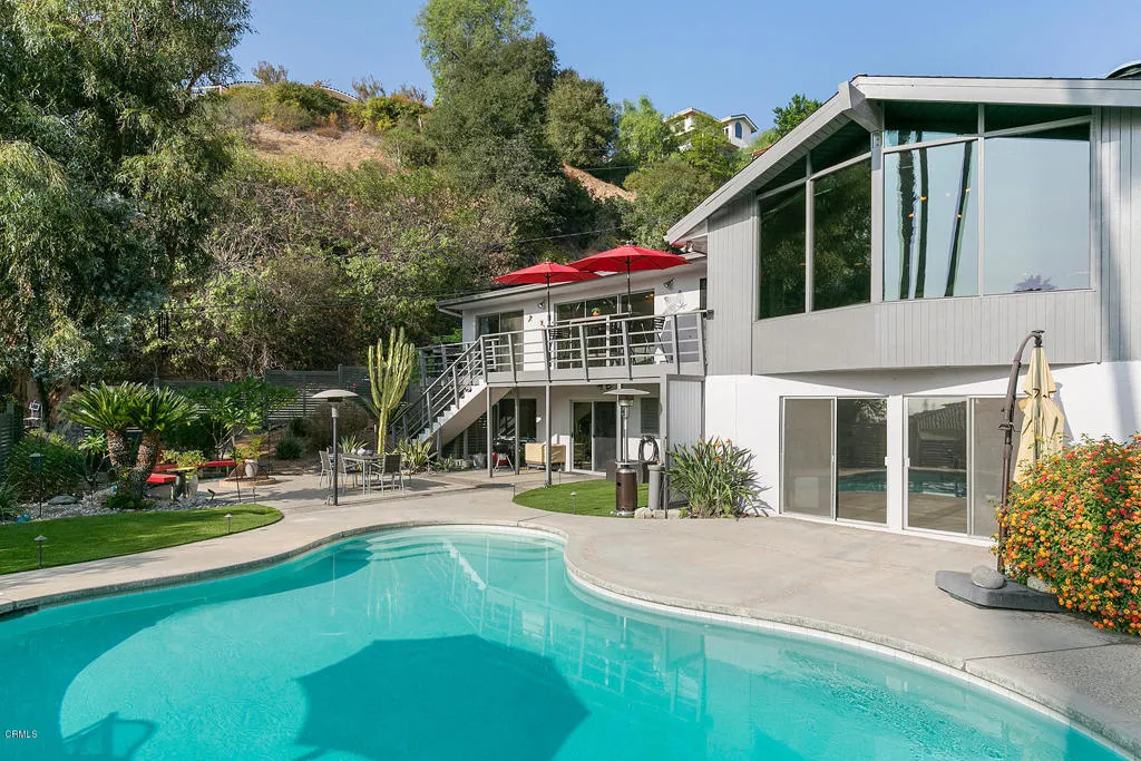 2044 Cricklewood, Pasadena, CA 91107