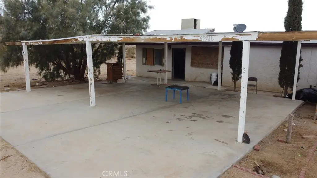 55500 Massachusets Avenue, Landers, CA 92285