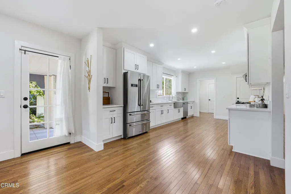 Additional image 20 of 380 S Parkwood Avenue, Pasadena, CA 91107