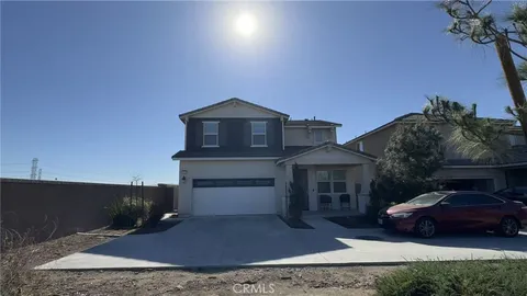3272 E Yellowstone Drive, Ontario, CA MLS: OC25007508