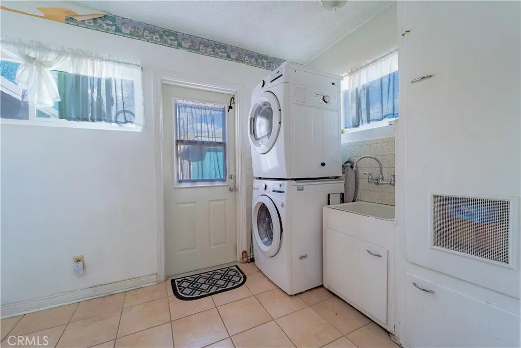 Additional image 18 of 6039 Bartmus Street, Commerce, CA 90040