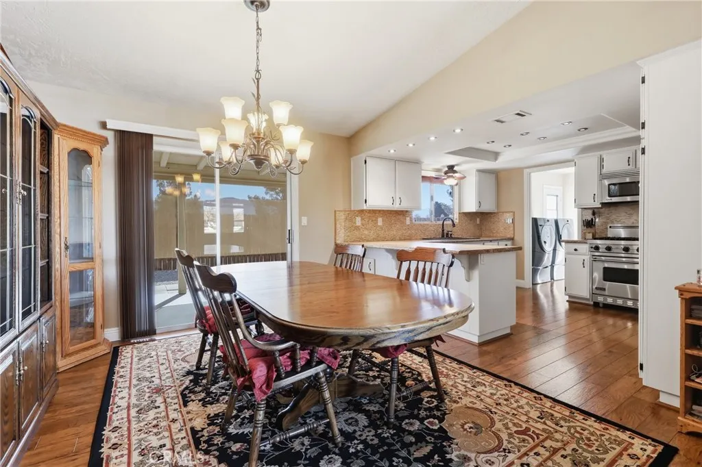 Additional image 12 of 13475 Apple Blossom Ln, Apple Valley, CA 92308