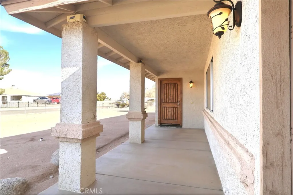 Additional image 4 of 13475 Apple Blossom Ln, Apple Valley, CA 92308