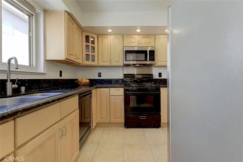 Additional image 18 of 10155 De Soto Ave Unit 116, Chatsworth, CA 91311