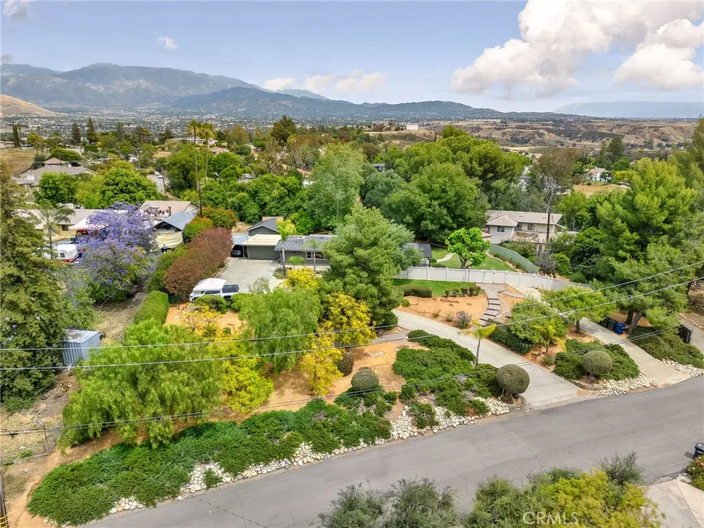 Additional image 101 of 12861 Club Dr, Redlands, CA 92373