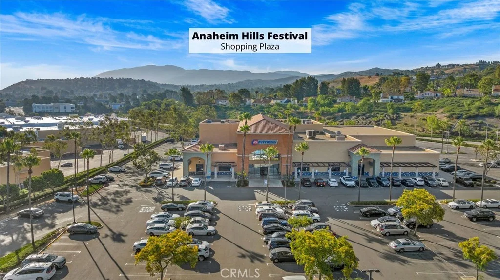 7833 E Viewrim Dr, Anaheim Hills, CA 92808