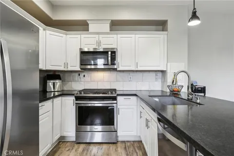 28416 Yosemite Drive, Trabuco Canyon, CA MLS: OC25084822