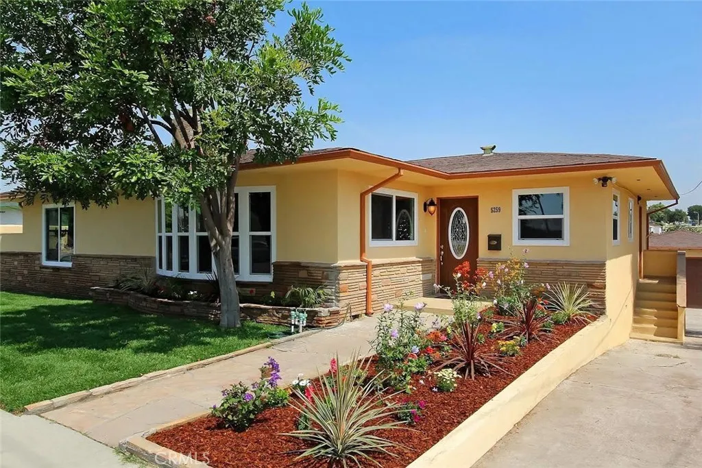 Property image for 5259 Angeles Vista Blvd, View Park, CA 90043