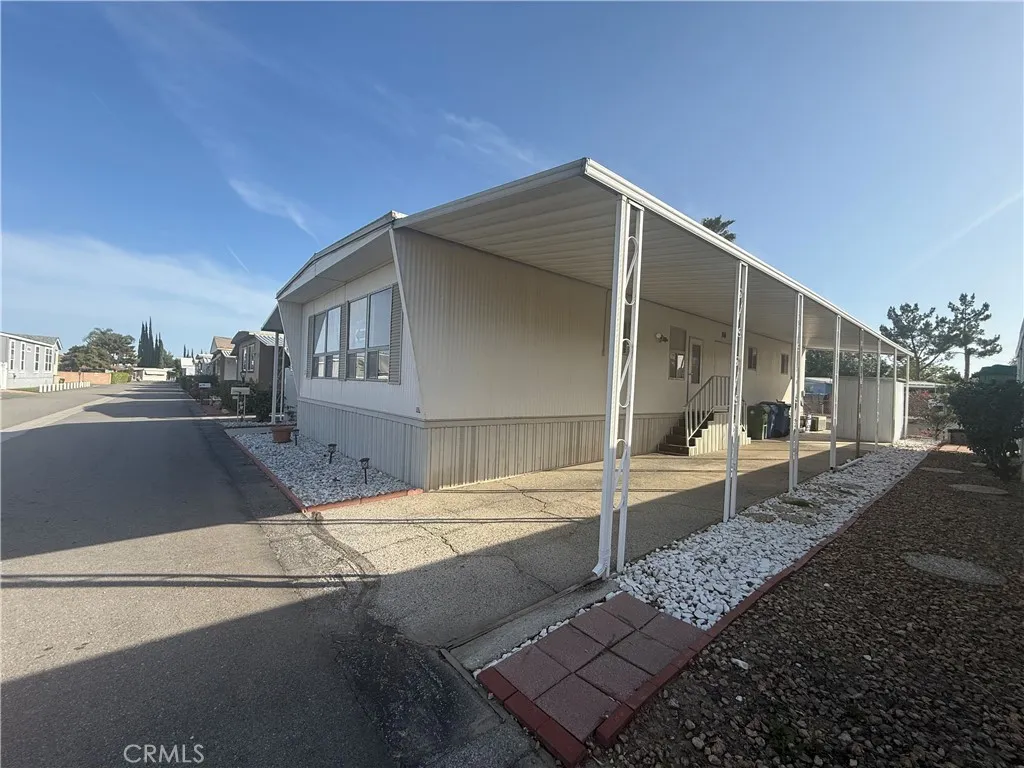 Additional image 3 of 8801 Eton Avenue Unit 35, Canoga Park, CA 91304