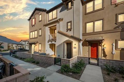 40603 Melrose Drive, Temecula, CA MLS: PTP2503259