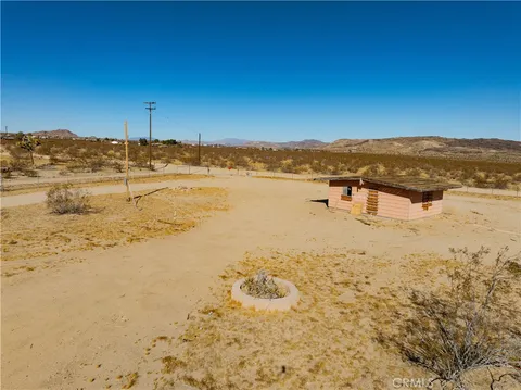 57025 Encantado Road, Landers, CA MLS: JT25012617