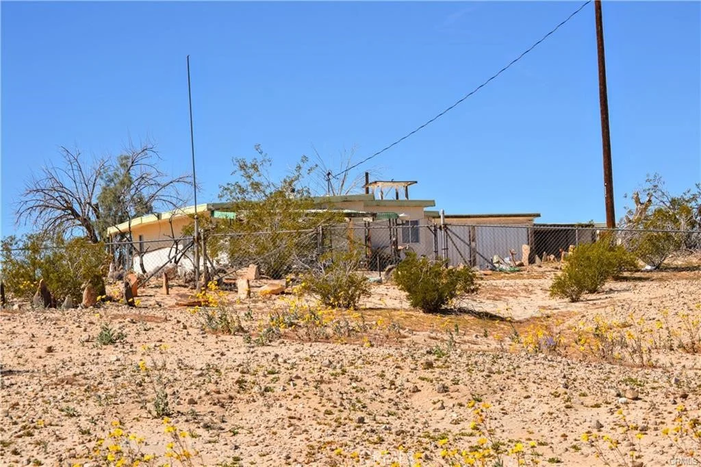 4040 Peter Rabbit Trl, 29 Palms, CA 92277 photo 4