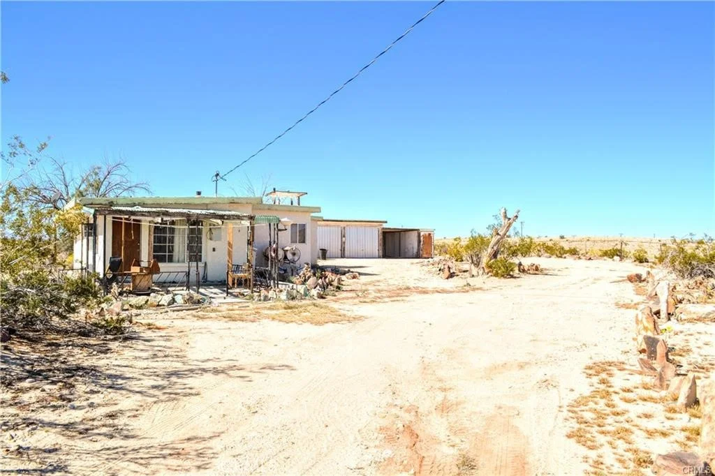 4040 Peter Rabbit Trl, 29 Palms, CA 92277 photo 2