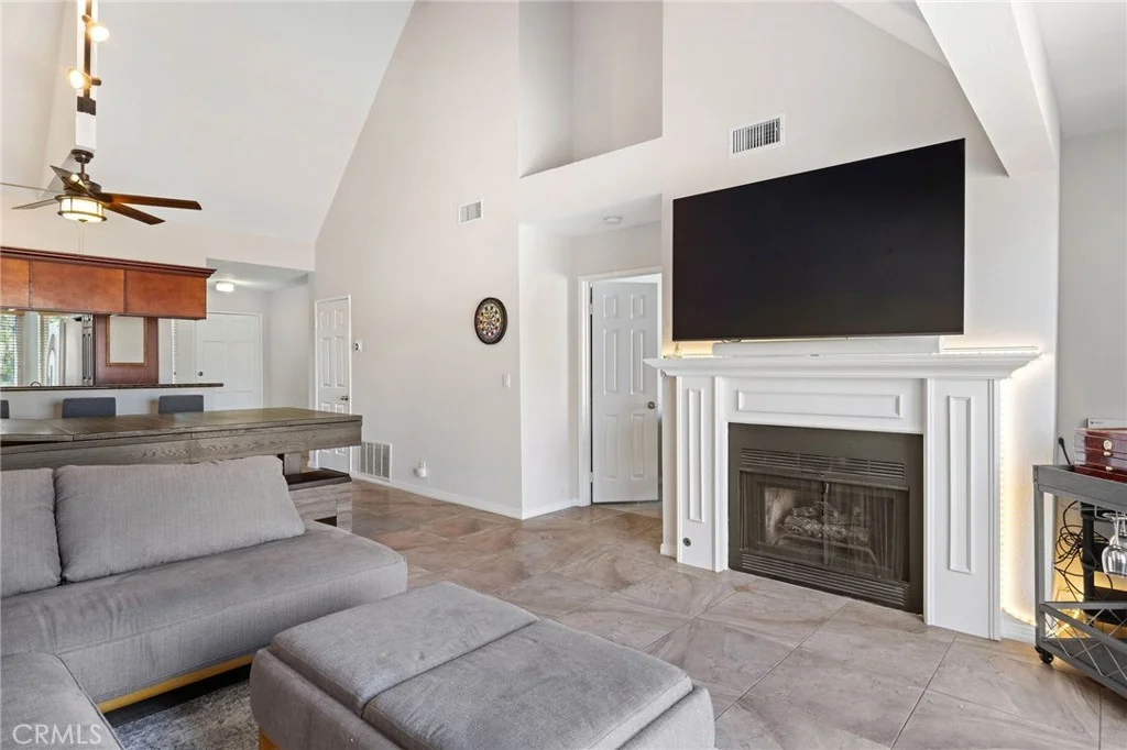 810 Baker St Unit 210, Costa Mesa, CA 92626 photo 5