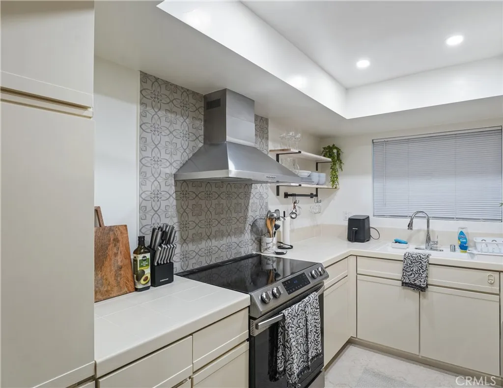 Additional image 6 of 5000 S Centinela Ave Unit 101, Los Angeles, CA 90066